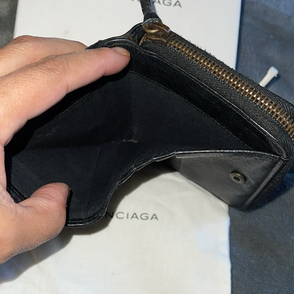 Balenciaga Preloved wallet great condition comes with box n dust bag - Picture 5 of 10